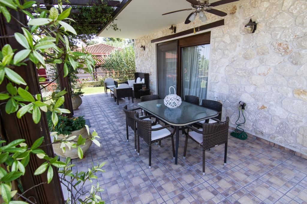 Jenny Villas Kriopigi Exterior photo